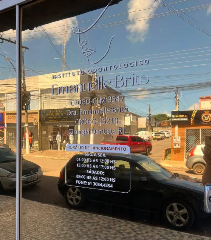 Instituto Odontológico Emanuelle Brito em Luziânia